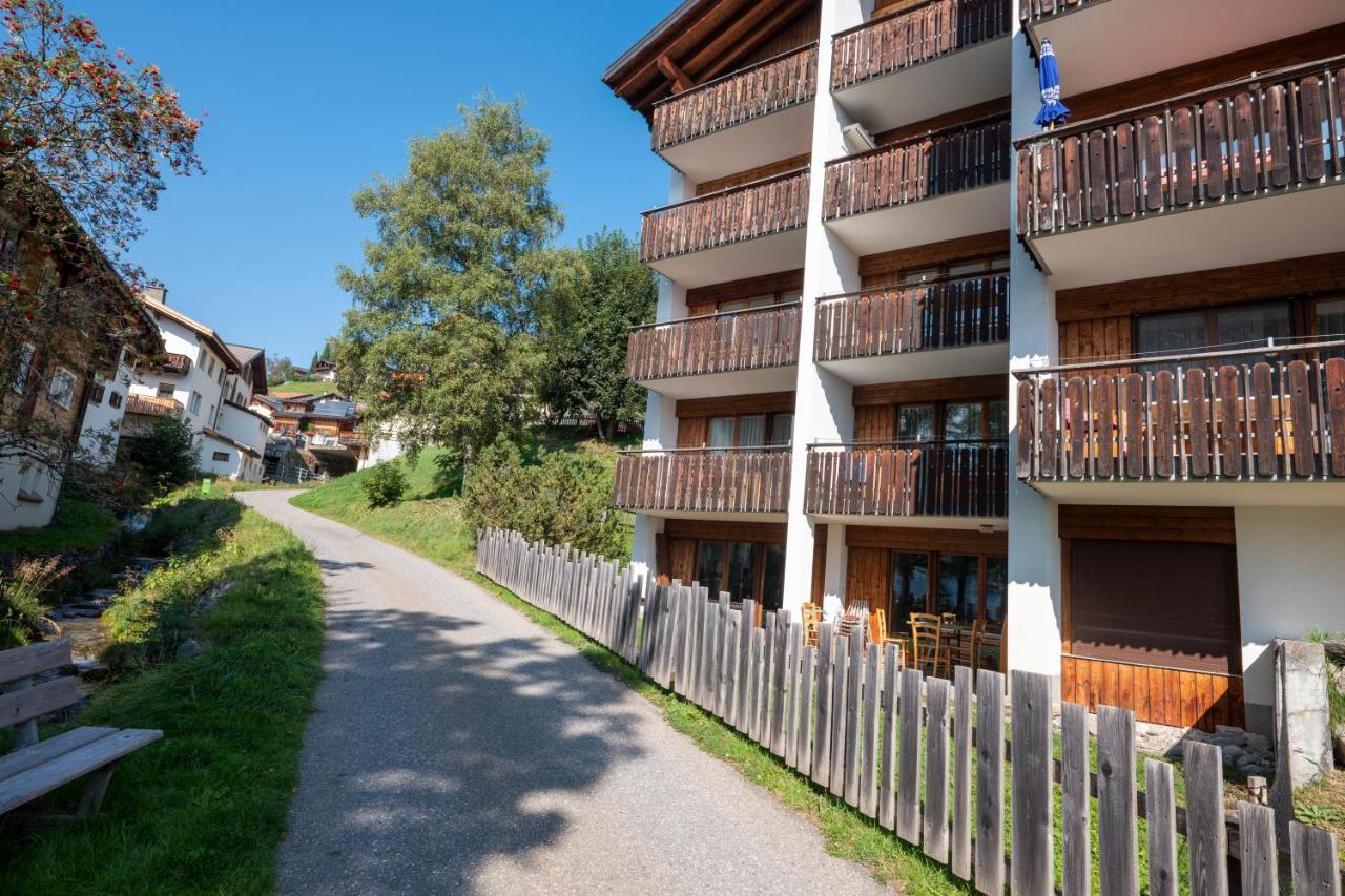 Alpablueamli Apartamento Pany Exterior foto